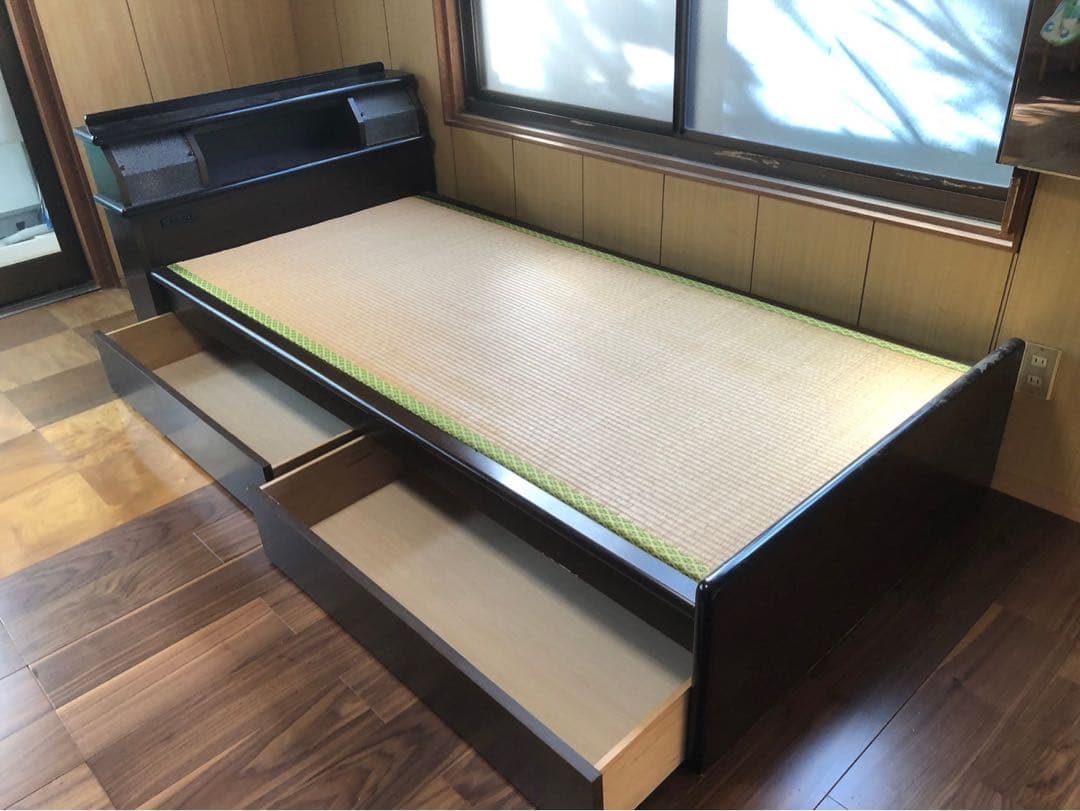 収納付きベッド　シングルベッド