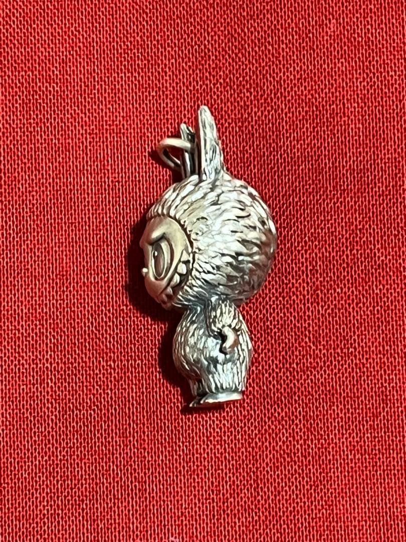 ラブブペンダントトップシルバー新品超希少‼️POPMARTゲーム•おもちゃ•グッズ