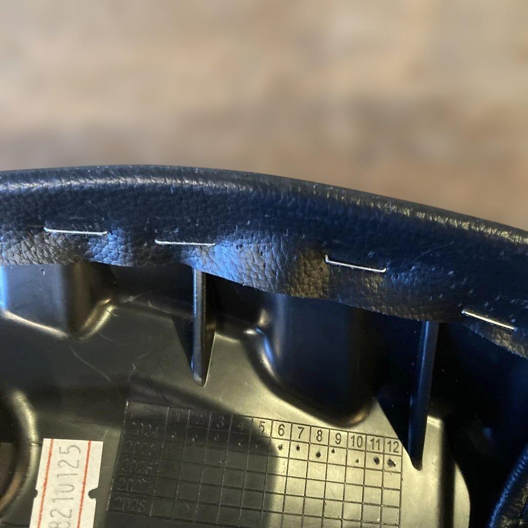 YAMAHA ヤマハxsr125 シート(自前で中身をカスタム)