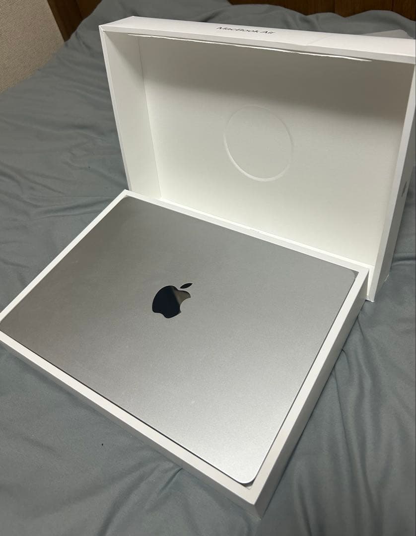 MacBook Air M3 16GB 512GB 2024購入100%