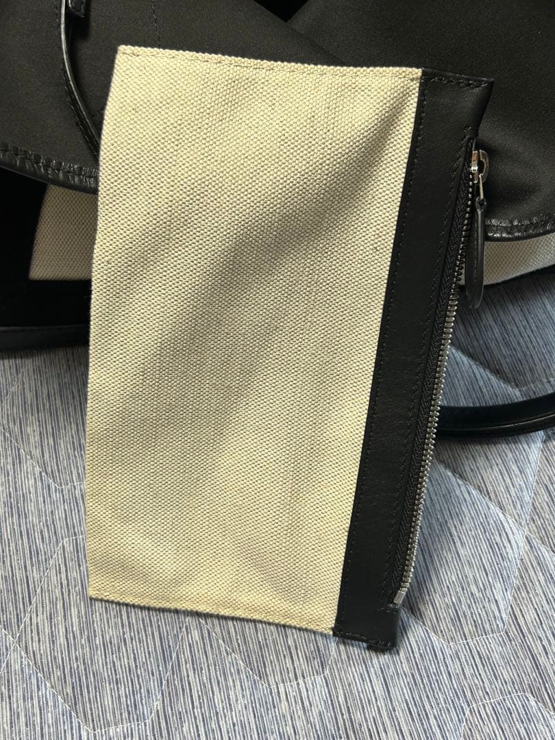 最終セールBALENCIAGAキャンパスMポーチ付き