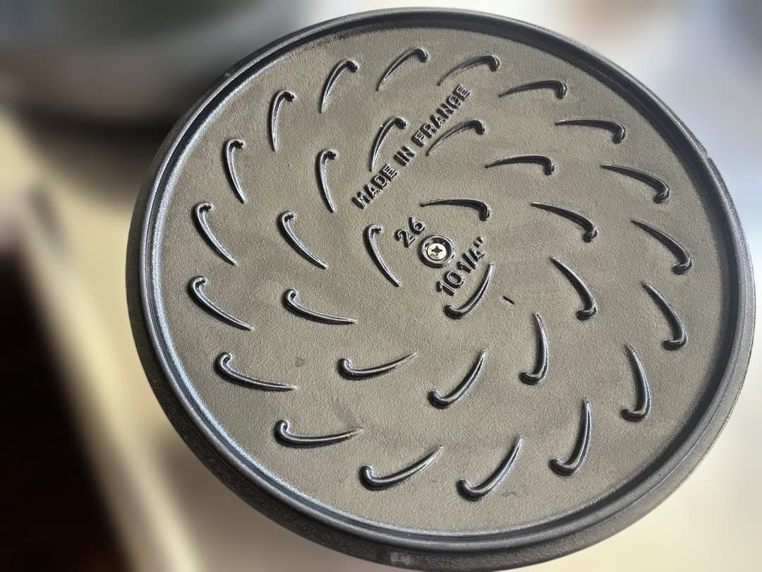 STAUB 鋳鉄製鍋 26cm 蓋付き グレー