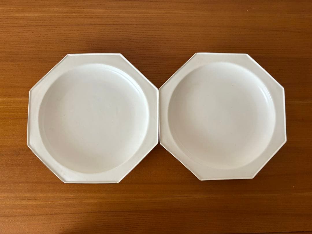 石川隆児さんオクトゴナルプレート　ホワイト