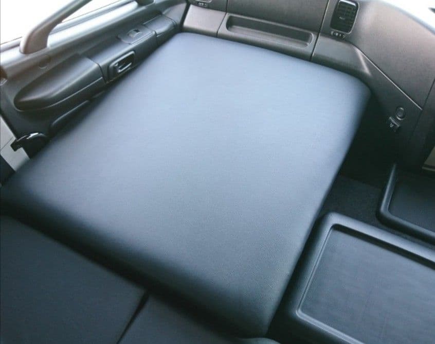 【新品】グランドプロフィア★フラット助手席 ブラックレザー★支柱付属［在庫有］