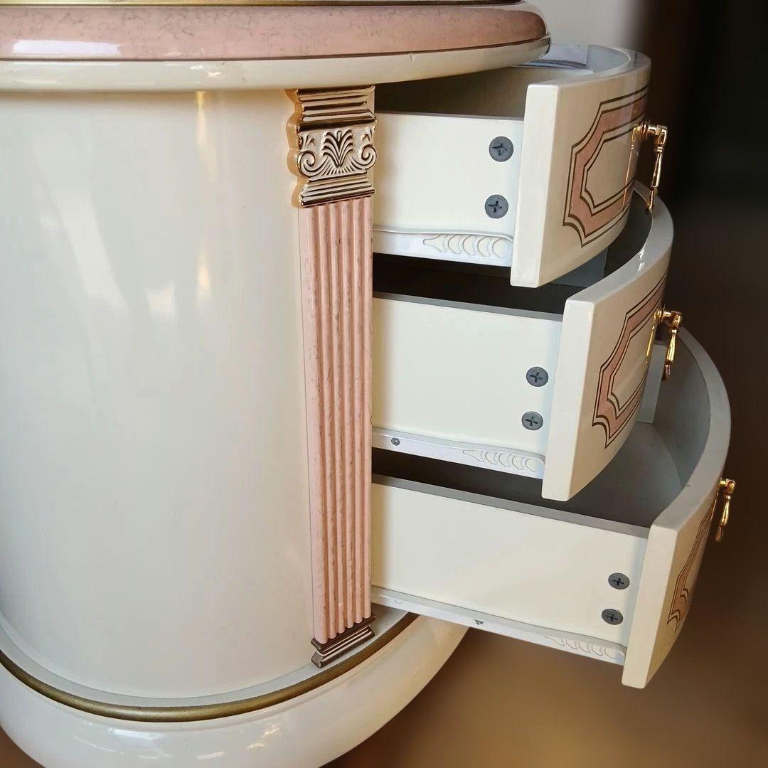 和歌山市引き取限定品　 イタリア製サイドチェスト 3ドロワー ナイトチェスト