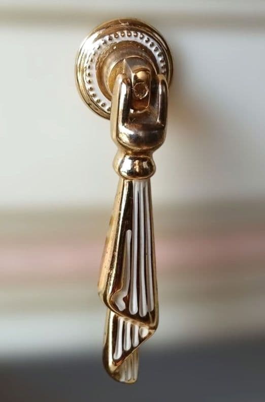 和歌山市引き取限定品　 イタリア製サイドチェスト 3ドロワー ナイトチェスト