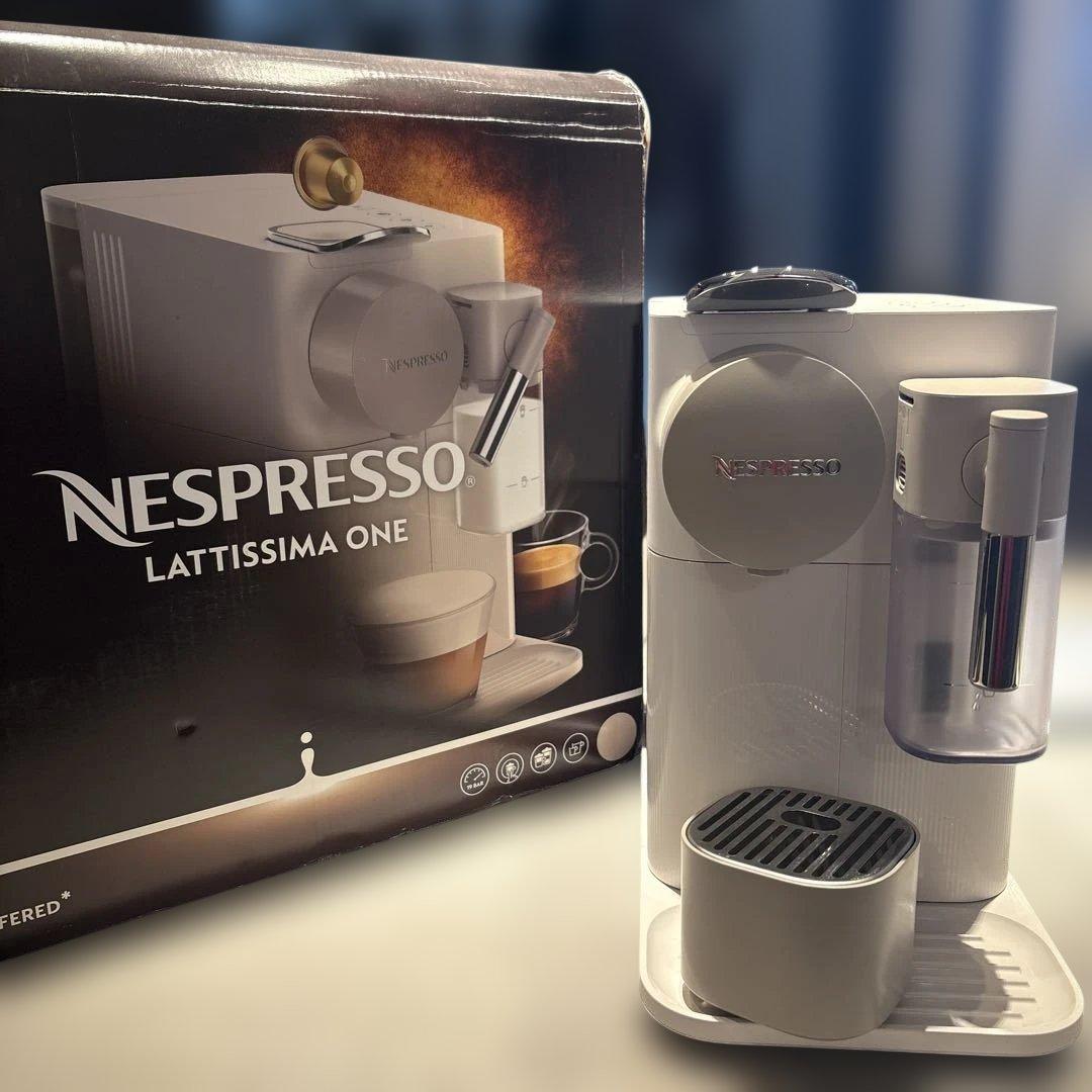 Nespresso Lattissima One ホワイト