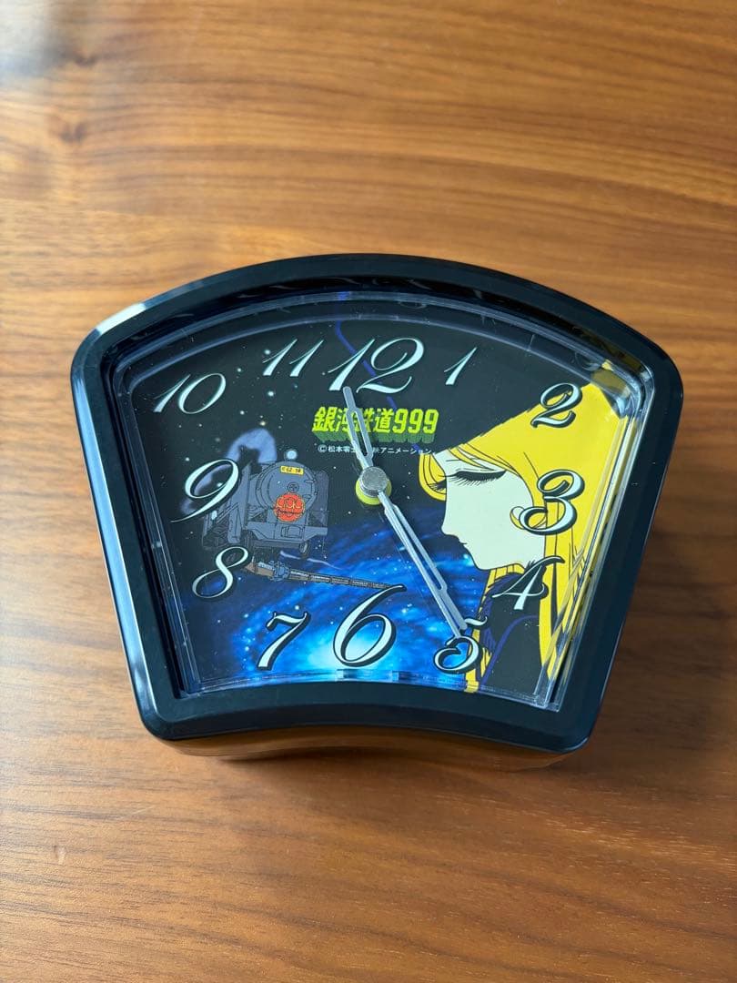 メーテル 銀河鉄道999 置時計 目覚まし時計　レトロ