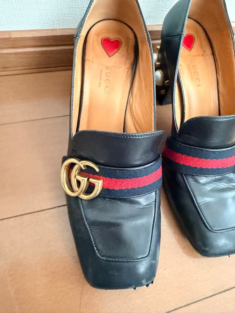 GUCCI スクエアトゥパンプス ブラック