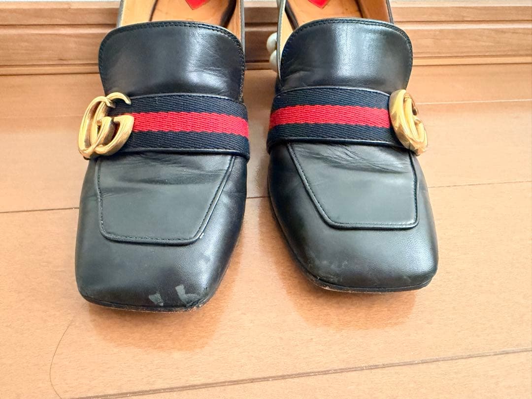 GUCCI スクエアトゥパンプス ブラック