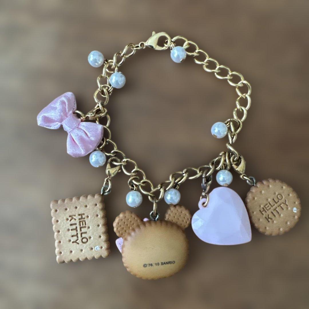 ハローキティ ブレスレット　チャーム付き