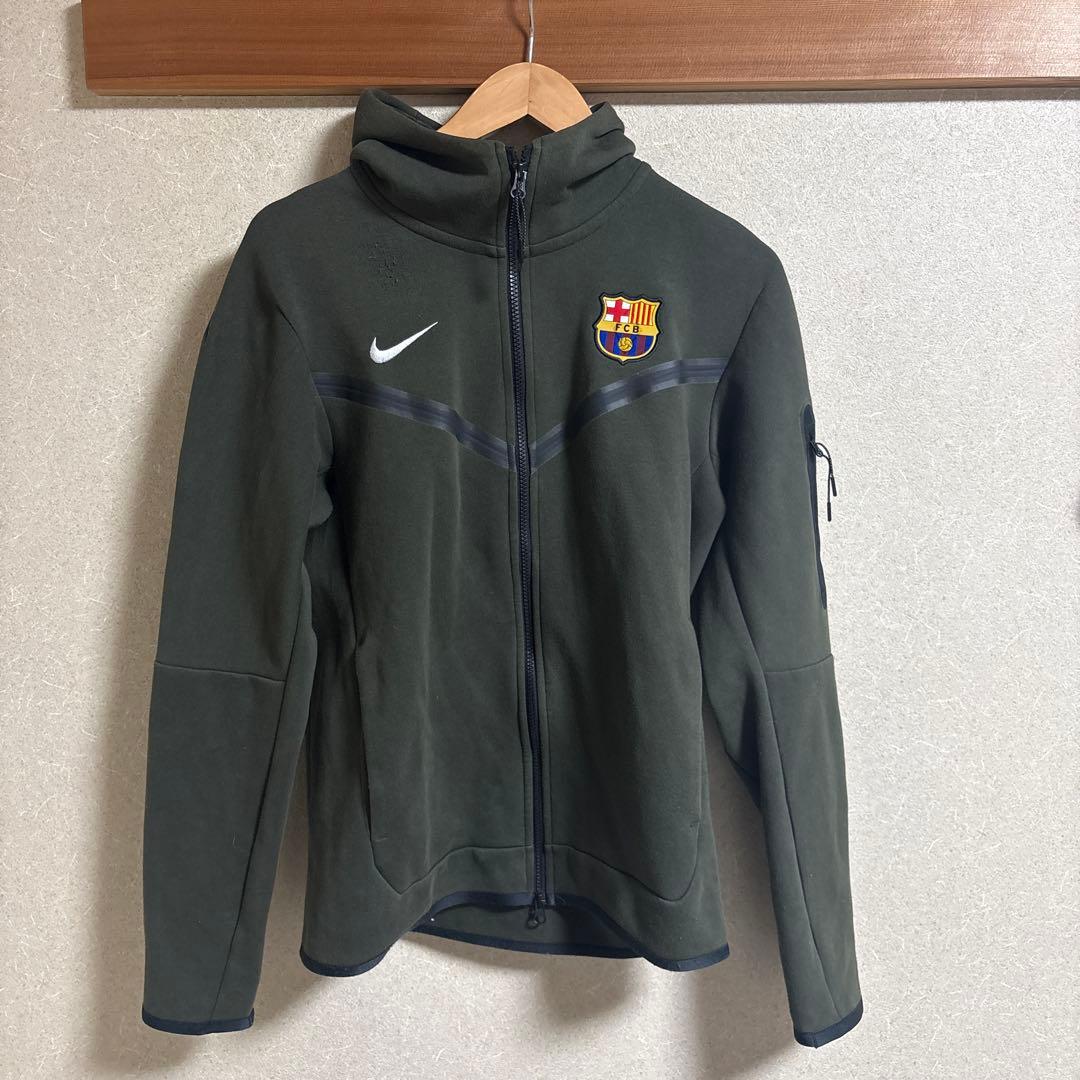 NIKE テック バルセロナ