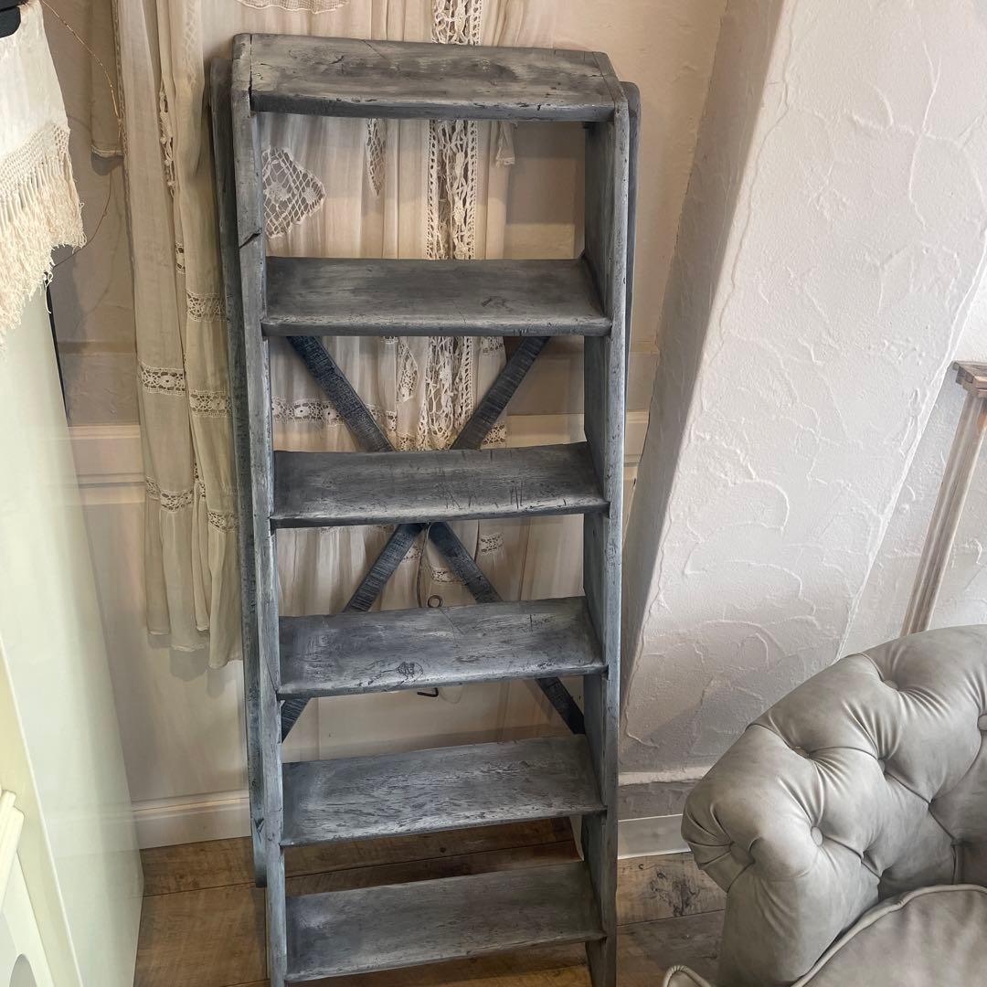 アンティークラダー