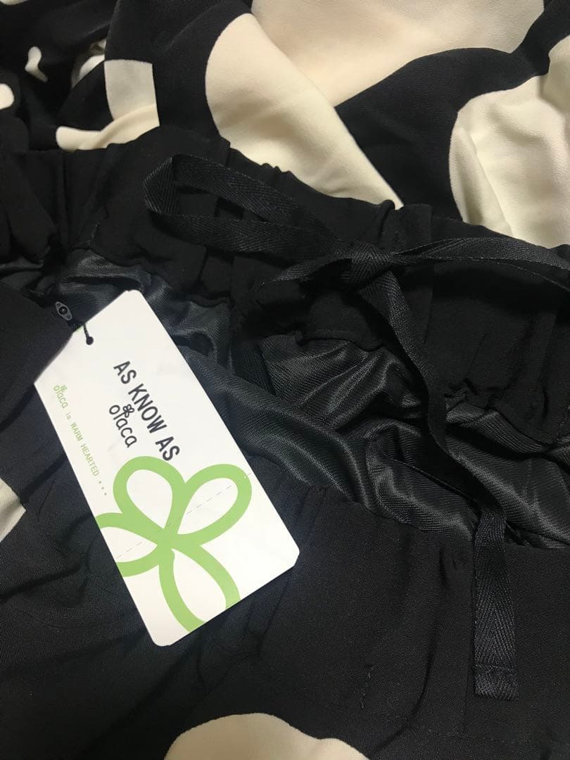 ♡ma様お取り置き♡❁⃘新品未使用タグ付き❁⃘アズノゥアズオオラカ ドット柄スカート