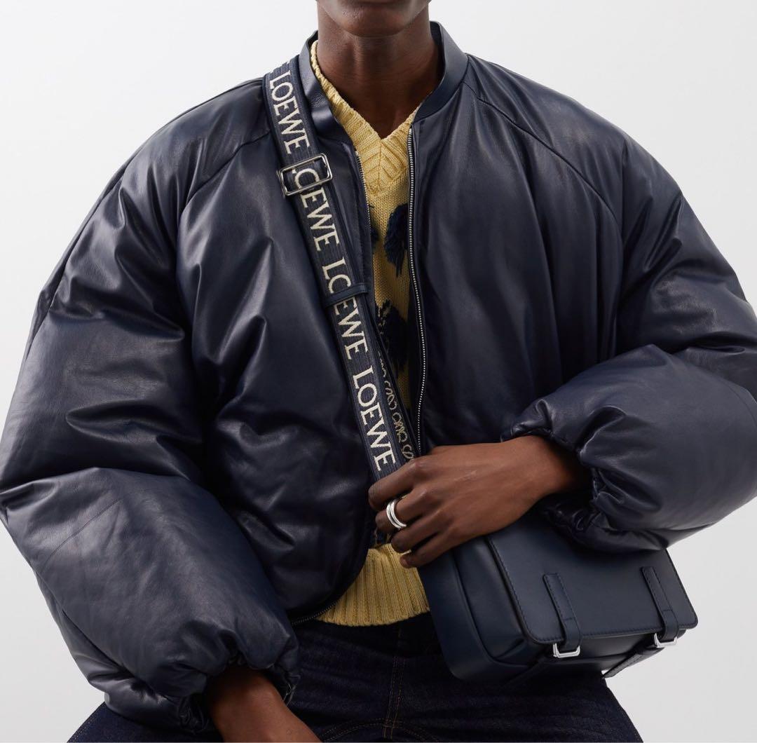 新品未使用　LOEWE ネイビー ショルダーバッグ
