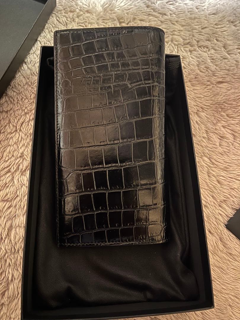 【極美品】サンローラン　クロコ型押し　長財布