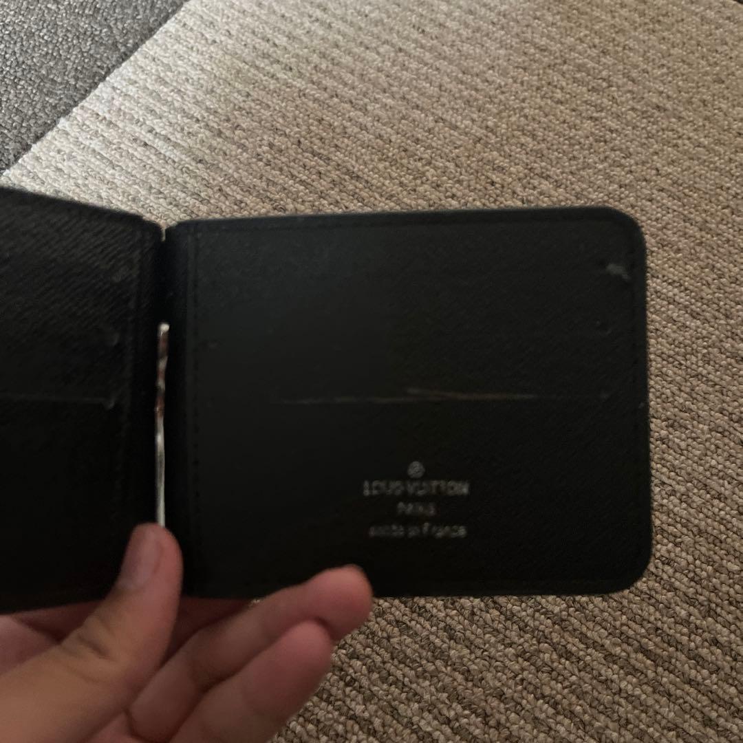 VUITTON マネークリップ 財布