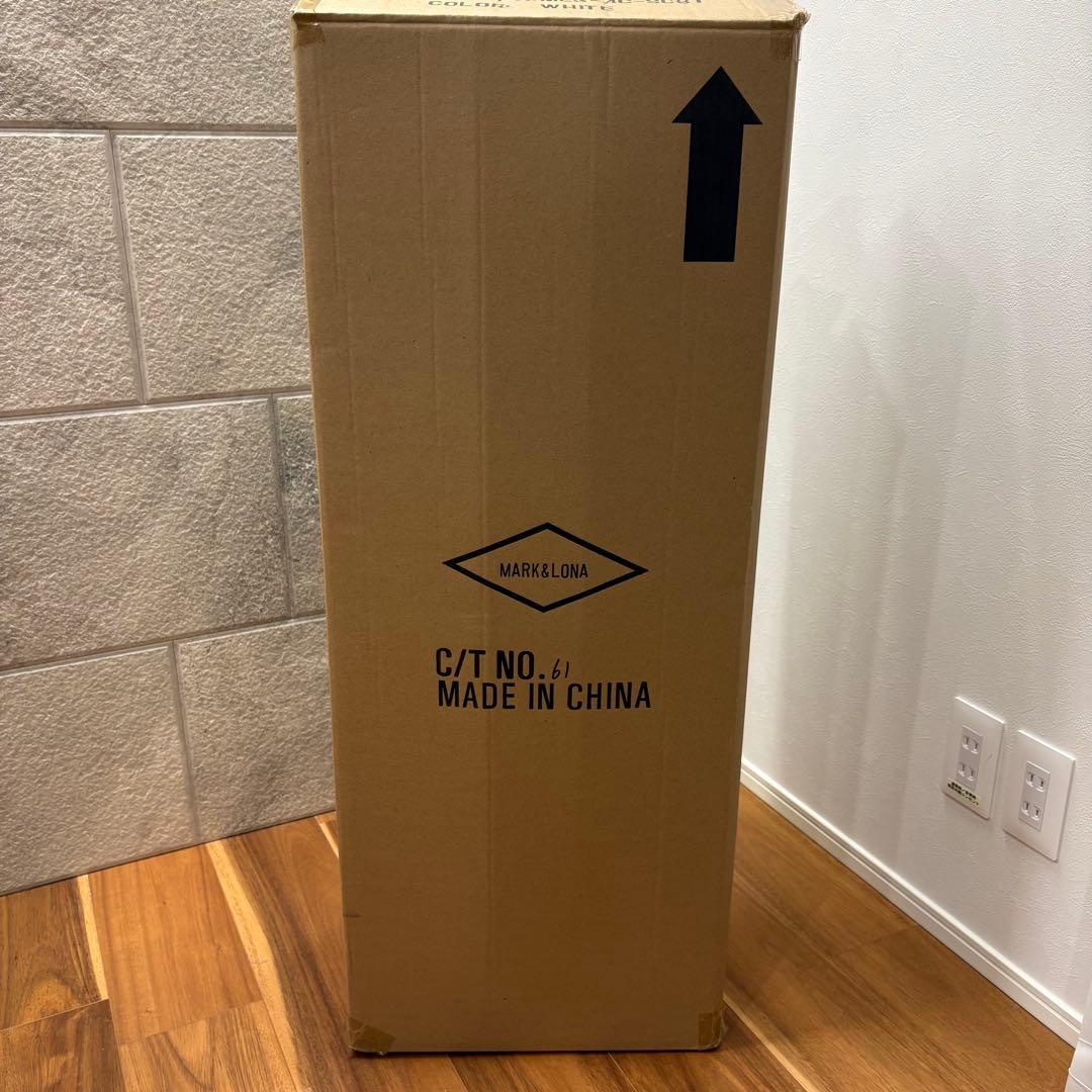 【新品】MARK & LONA GOLF キャディバッグ　ホワイト　9型