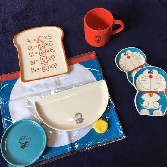 【新品未使用】ドラえもんの食器セット　郵便局限定2016 年　完売品　レア