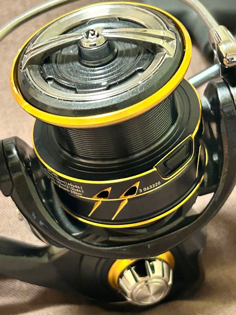 Daiwa CALDIA 4000-CXH スピニングリール