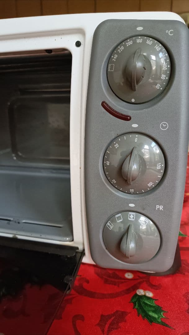 パンやケーキを手作り！デロンギ　コンベクションオーブンEO1853　～240℃