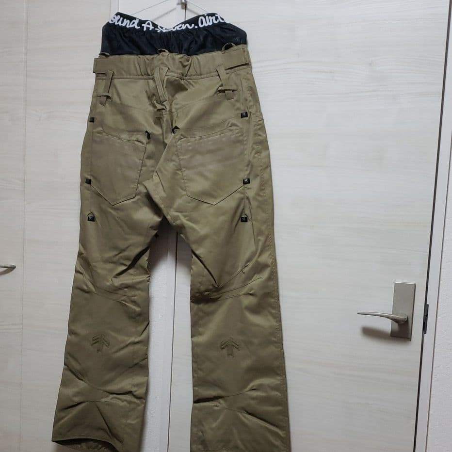 DESCENTE　スノーボードウェア Lサイズ