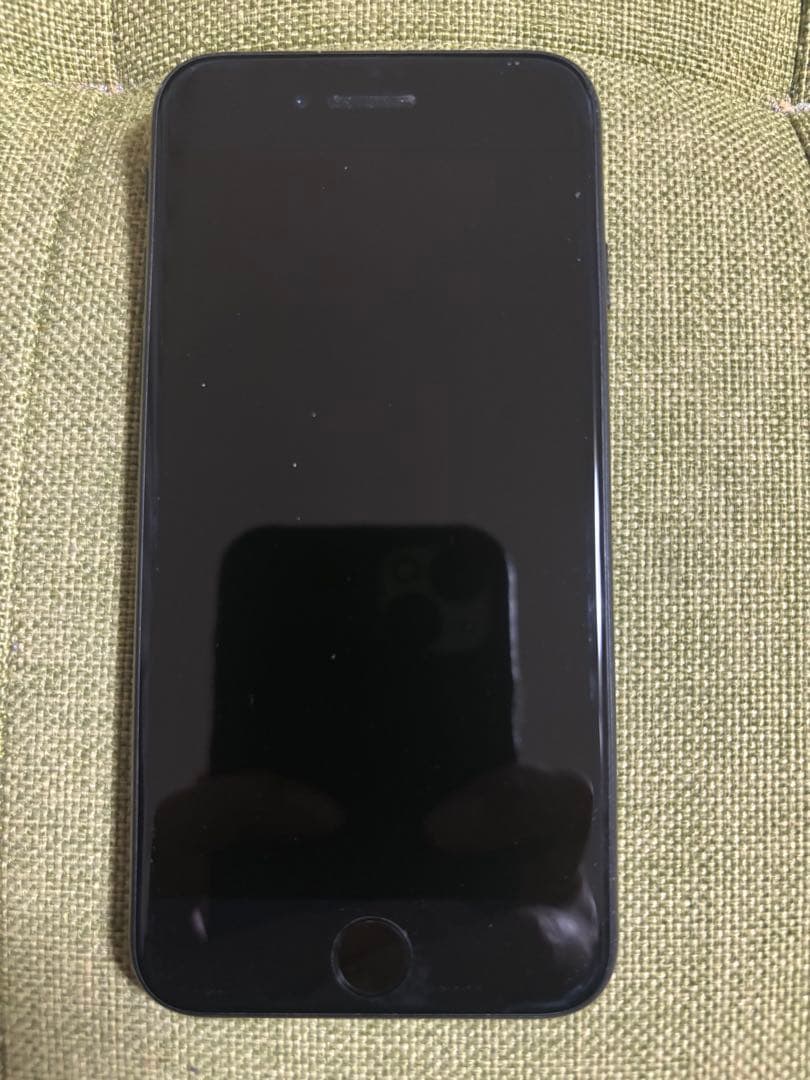 iPhone se 第2世代　本体 ブラック