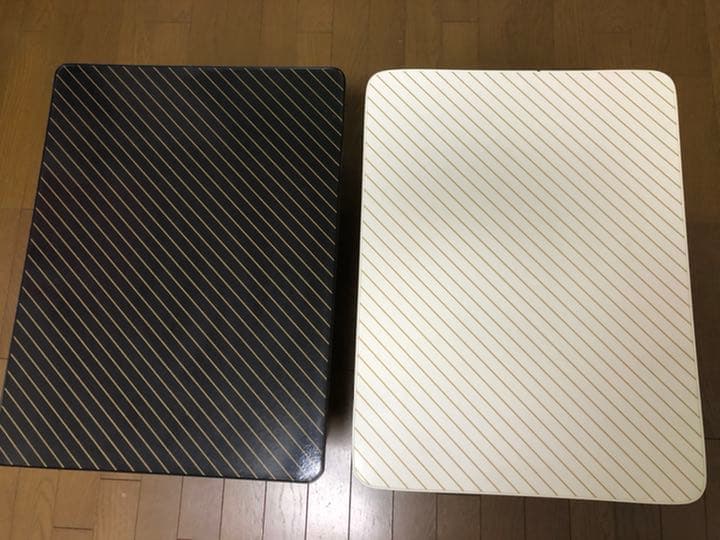 レトロ　アウトドア　折りたたみセンターテーブル昭和　ホワイト・ブラック 2セット