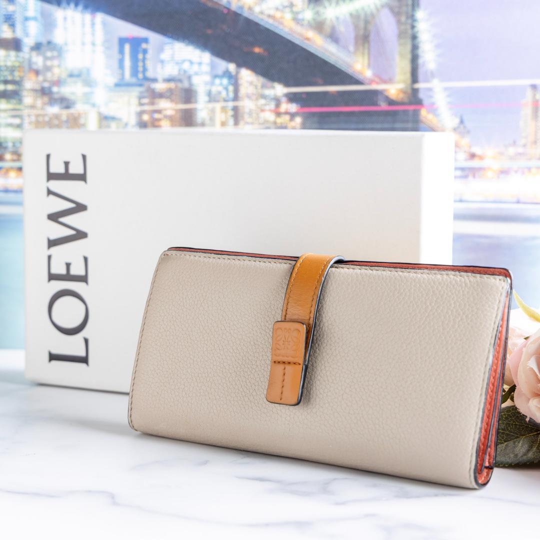 【超美品】 LOEWE ２つ折り 長財布 バーティカルウォレット 箱付き