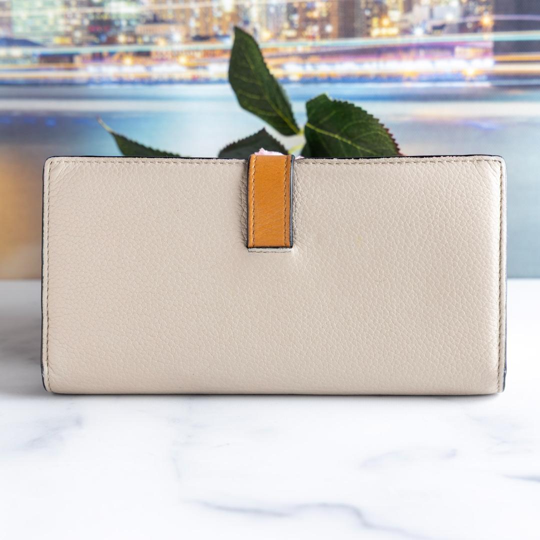 【超美品】 LOEWE ２つ折り 長財布 バーティカルウォレット 箱付き