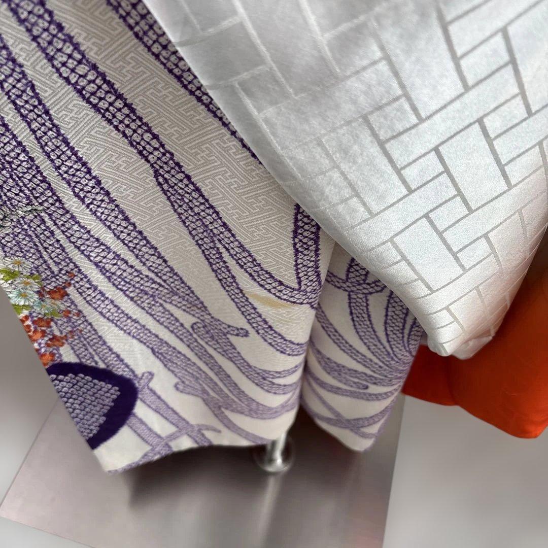 未使用に近い　正絹振袖フルセット　総絞り　紫と白の花柄　成人式に