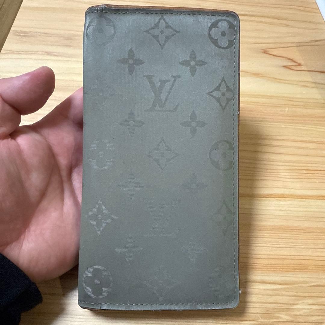 ルイヴィトン　モノグラムチタニウム/ポルトフォイユブラザ/長財布/M63236
