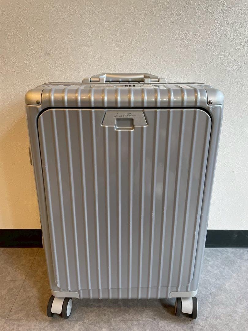 リベティ多機能キャリーケース【エナメルシルバーSサイズ】26