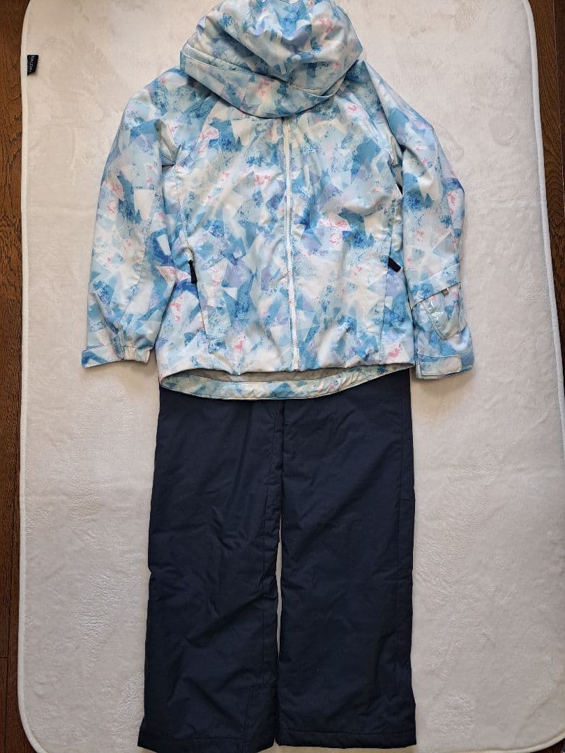 スキーウェア　150cm　DESCENTE