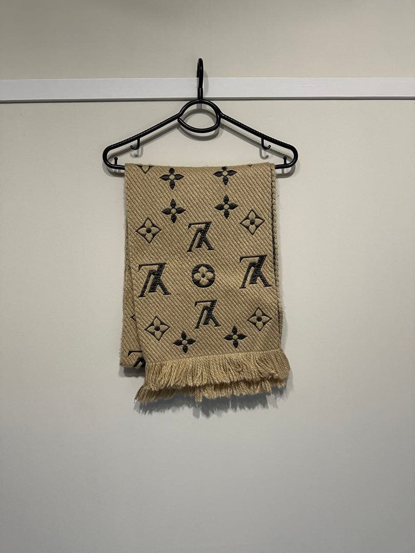 男女兼用　メンズ、レディース、ロゴマフラー