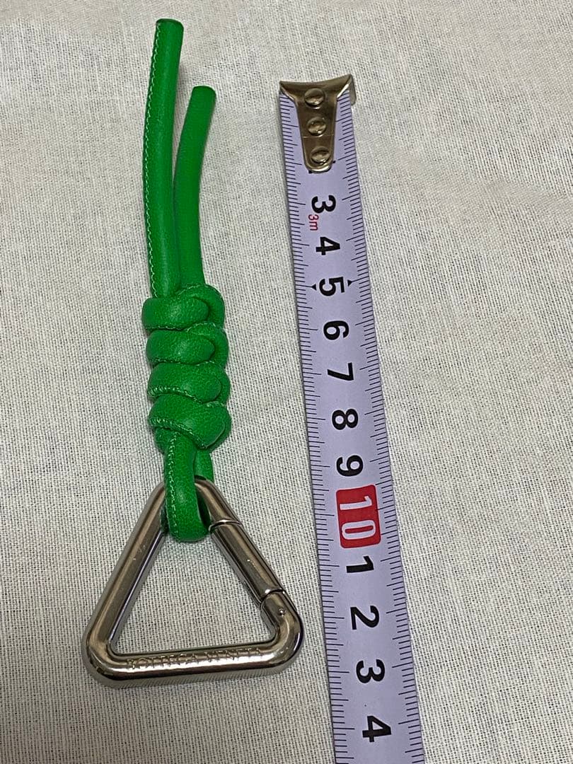 BOTTEGAVENETA編み込みレザーキーホルダー（パラキート）美品❗️