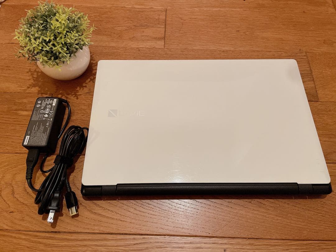 NEC LAVIEノートパソコンWindowsホワイト初心者向け