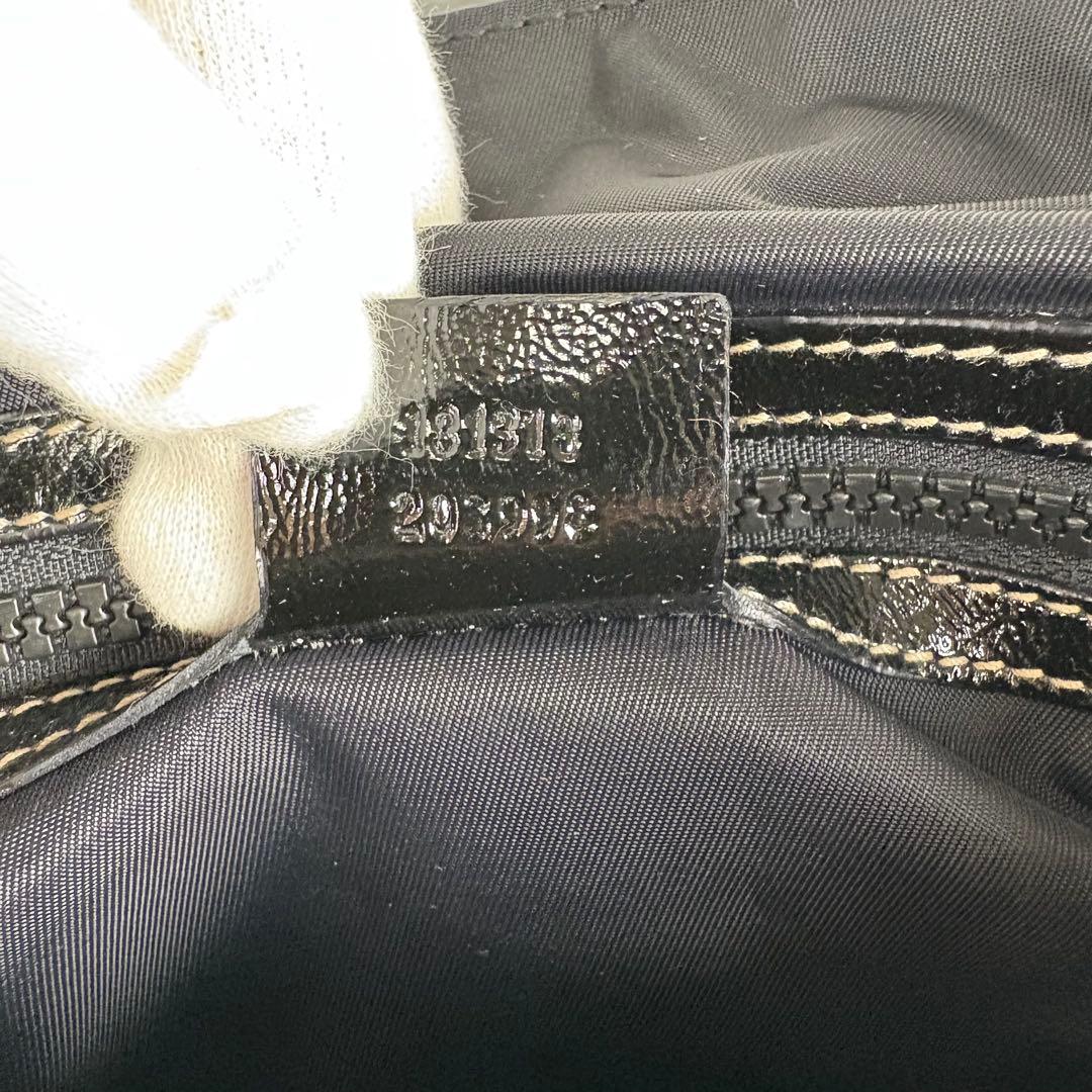 未使用級 現行モデル グッチ メッセンジャーバッグ ブラック ナイロン レザー