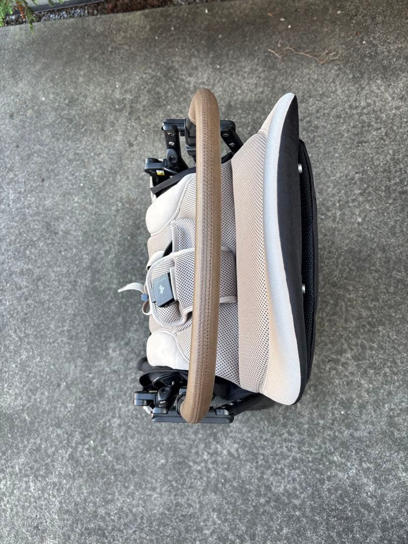 【noopy2022さま専用】アップリカ スムーブプレシャス ベージュ 三輪