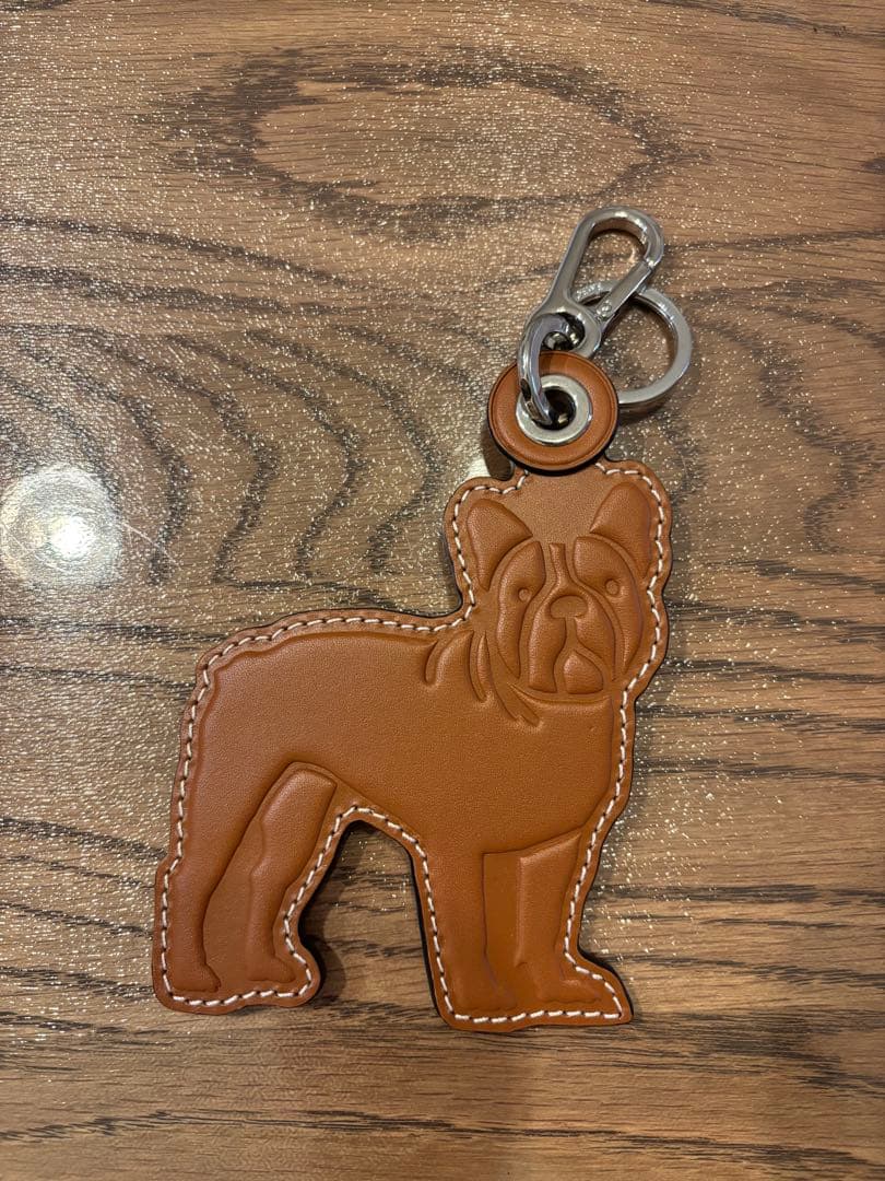 ロエベ キーリング ブルドッグ LOEWE キーホルダー バッグチャーム レザー