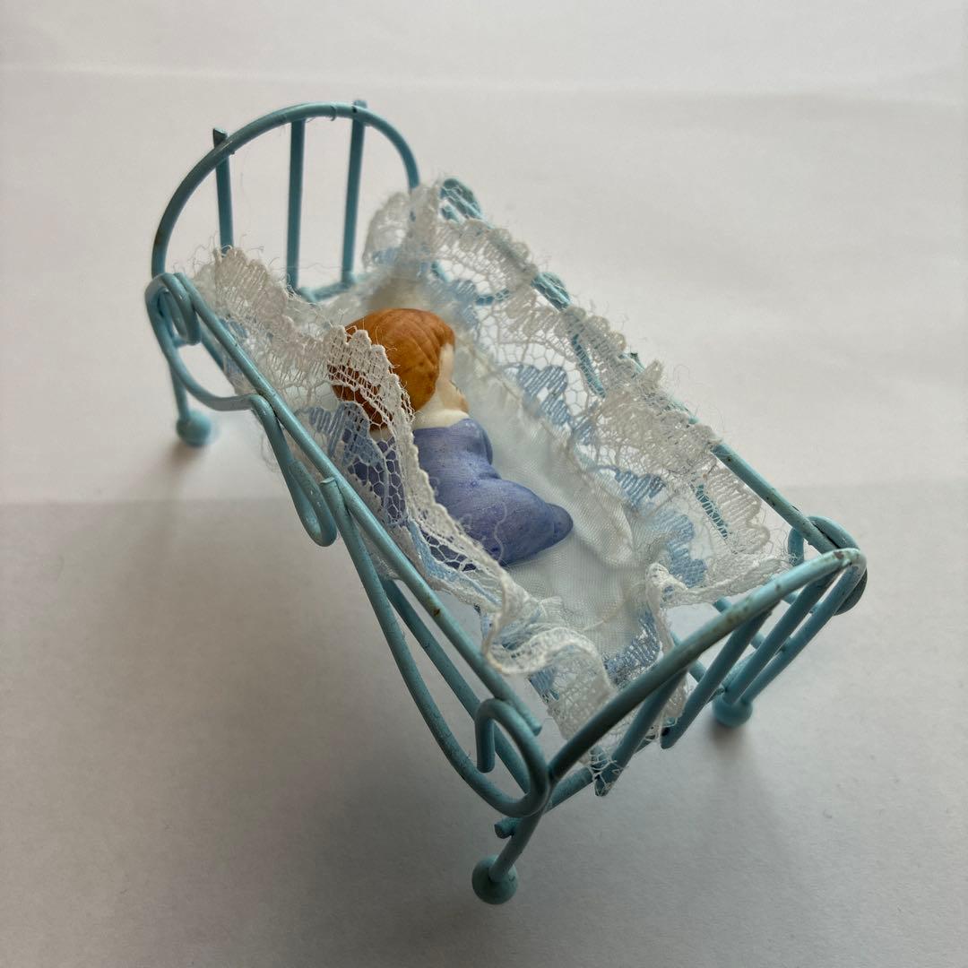 ★10希少　赤ちゃん　置物　ねんね　ベビーベット　かわいい　アンティーク　レース