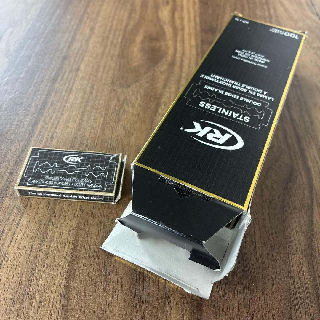 【未使用】HENSON SHAVING AL13 シェーバー MILD 替刃付き