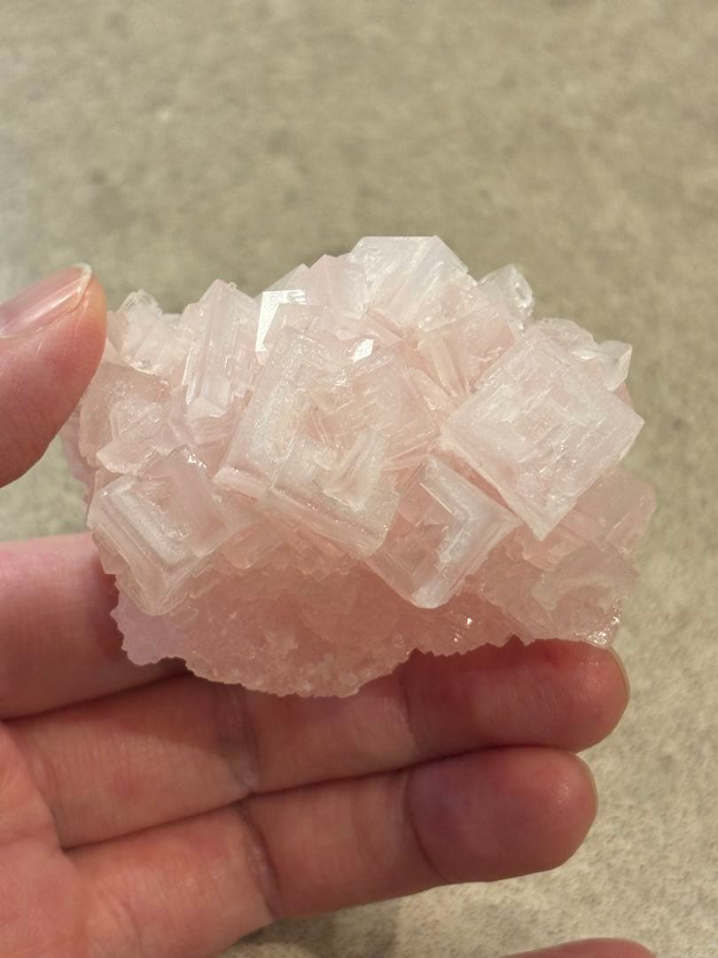 ピンクハライト　岩塩　結晶