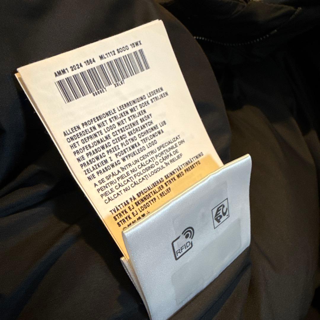 ほぼ未使用miumiu ミュウミュウ ダウンジャケット レディース ブラック