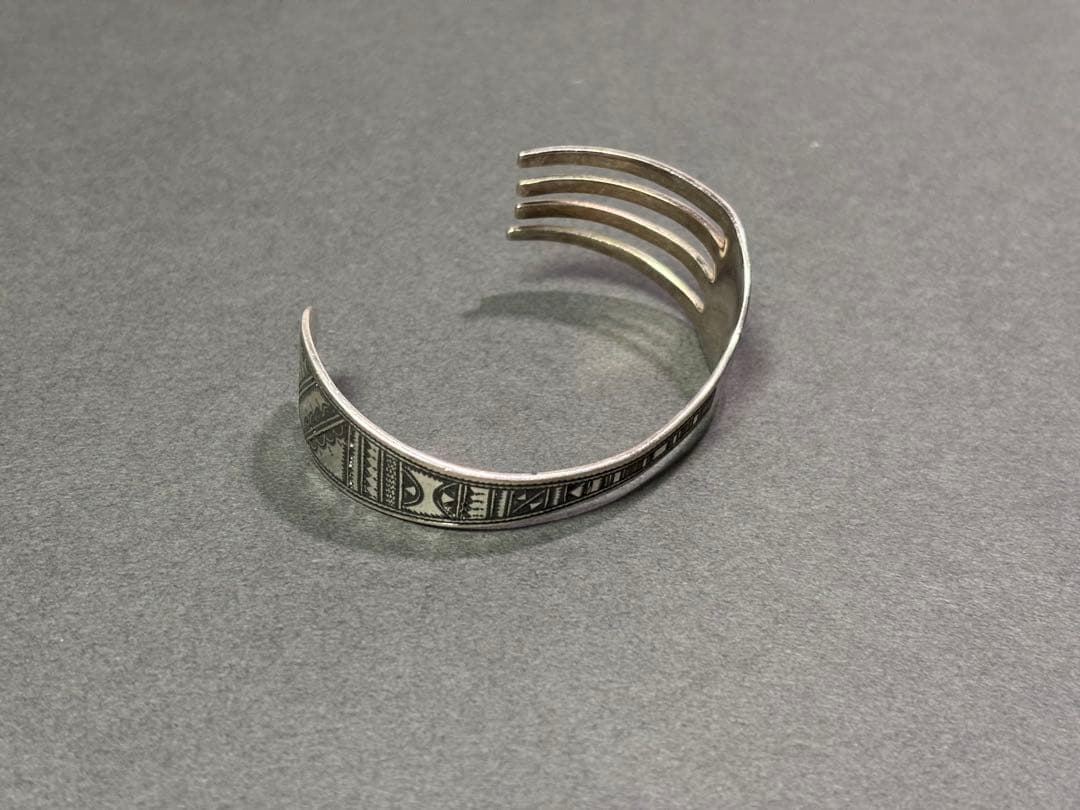 DAN × TOUAREG / ダン × トゥアレグ族　フォークバングル