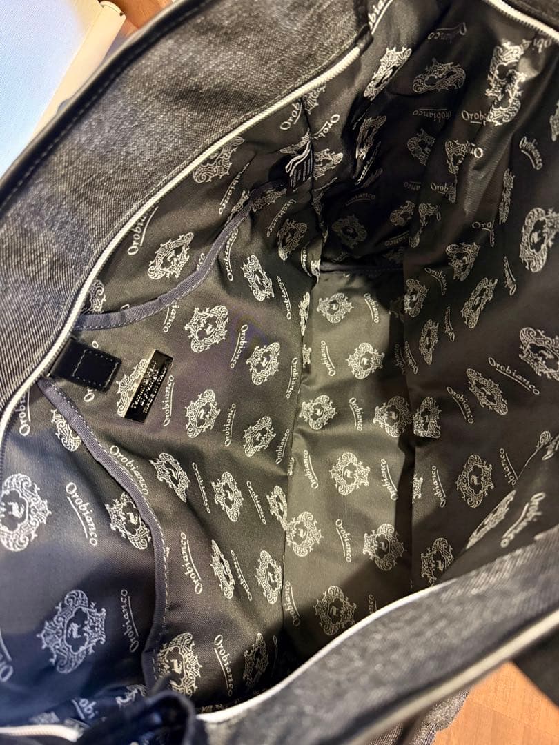 オロビアンコ★未使用／パソコン、A4入ります／トートバッグ／ビジネスバッグ