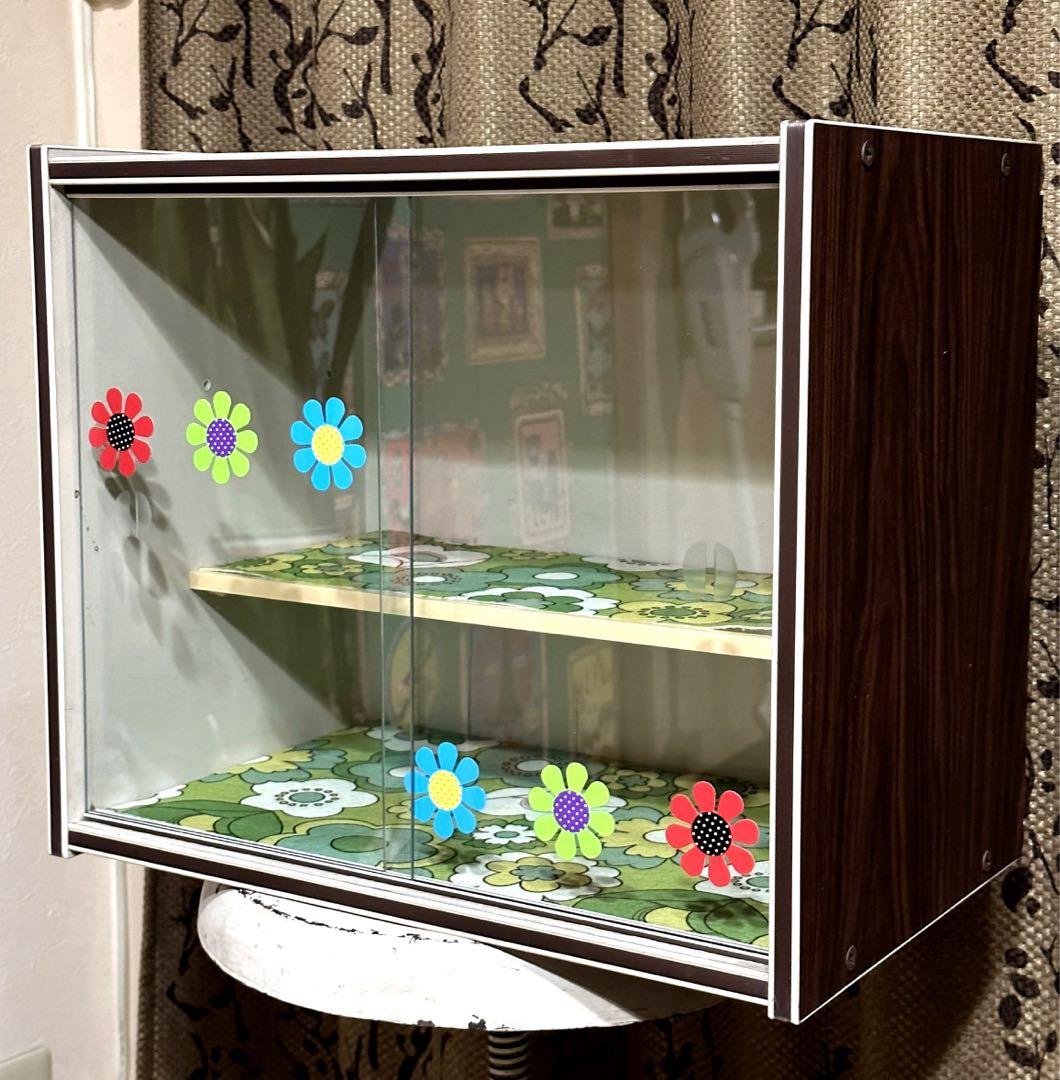 昭和レトロ　食器棚　ショーケース　ガラス戸　飾り棚　レトロポップ