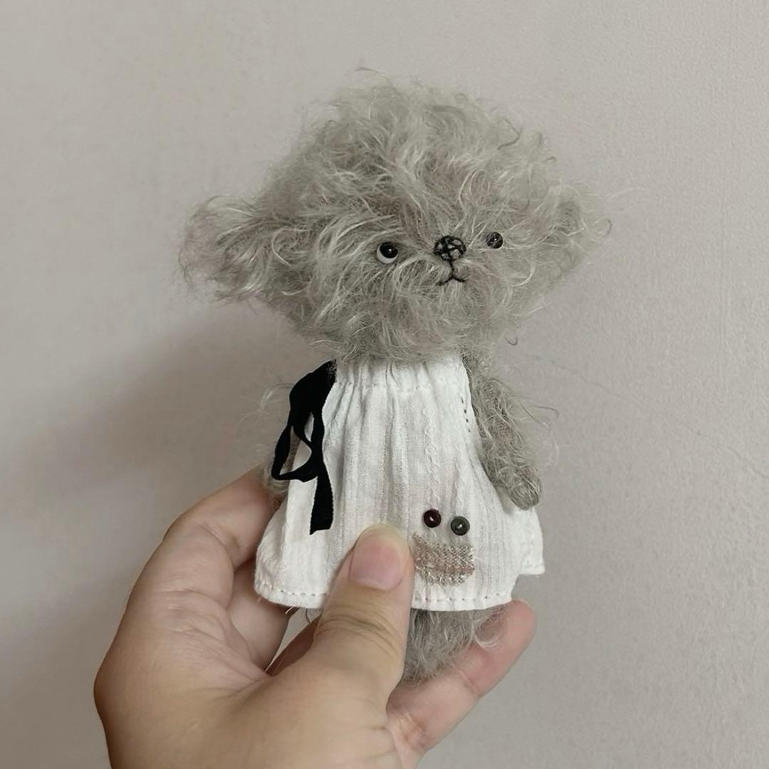 灰色のモコモコちゃん 犬 アーティストベア 海外作家様 ハンドメイド テディベア