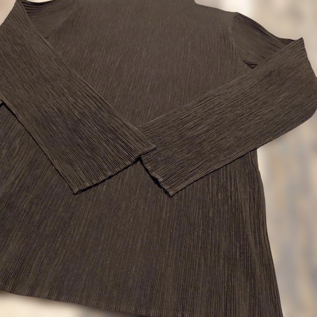 イッセイミヤケ　ハイネック　プリーツプリーズ