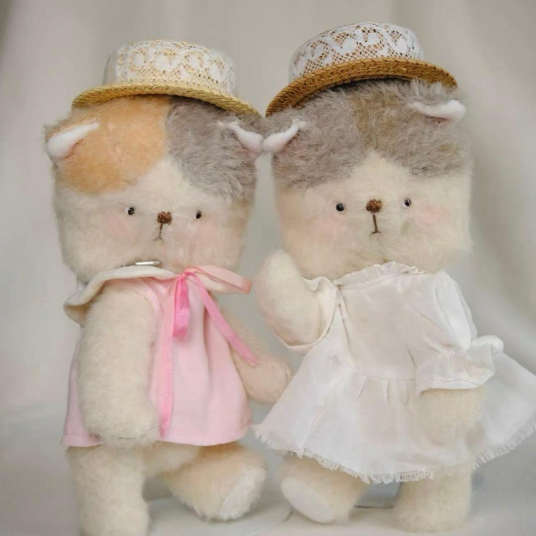 春旅する仔猫ちゃん アーティストベア 海外作家様 ハンドメイド ぬいぐるみ 置物